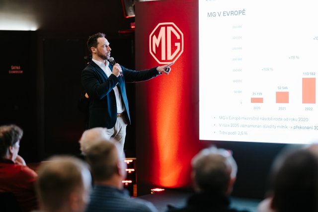 Bilanční tisková konference